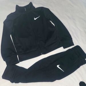 Toddler Boy Nike Outfit Sz 2T